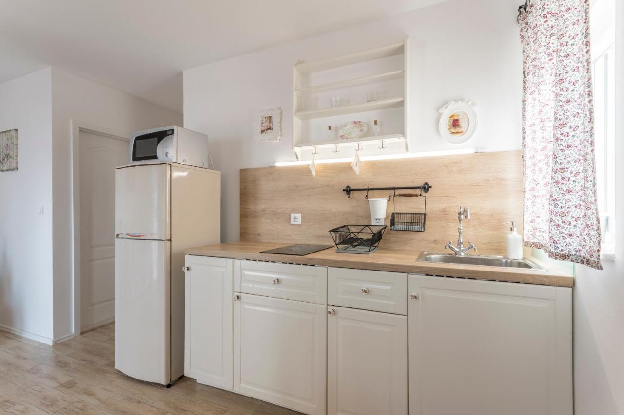Apartments Fortica Целина Экстерьер фото